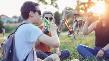 Practical ways of delaying teenage drinking